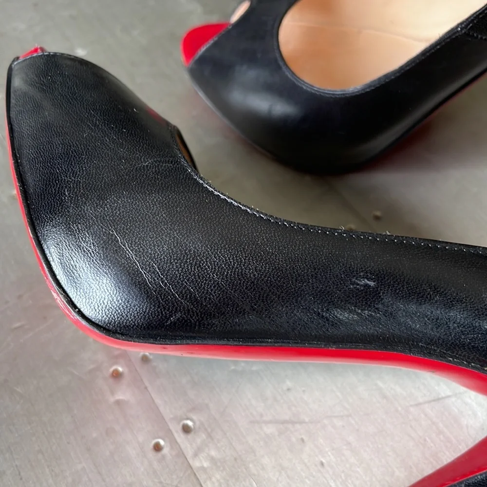 Christian louboutin Preowned black leather peep toe classic pump sz 38.5 120mm